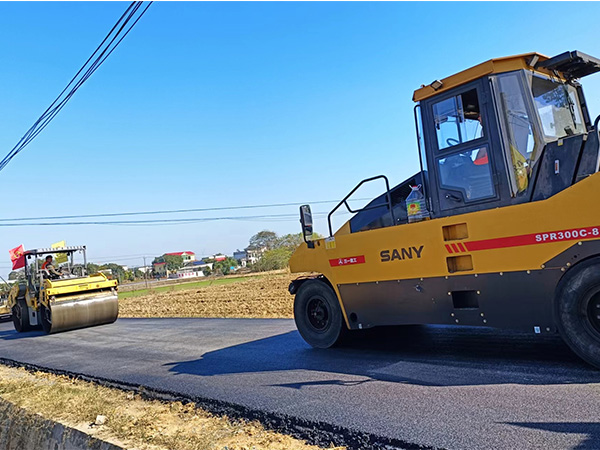 銀龍村公路提質(zhì)改造